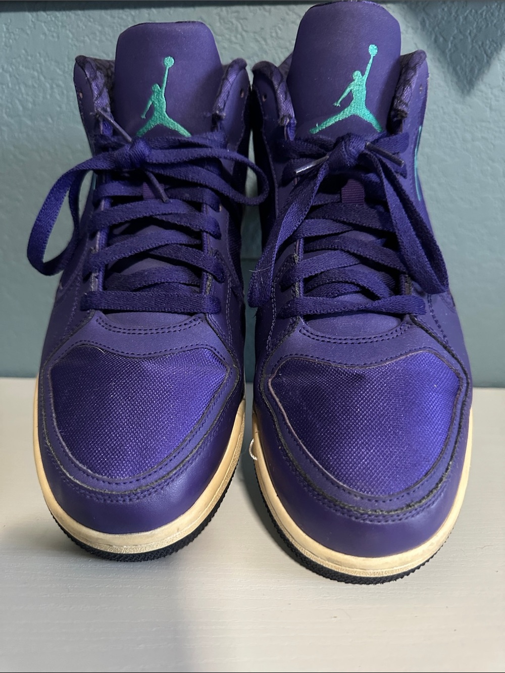 Men’s  Purple Basketball Sneakers with Mint Jumpman Logo